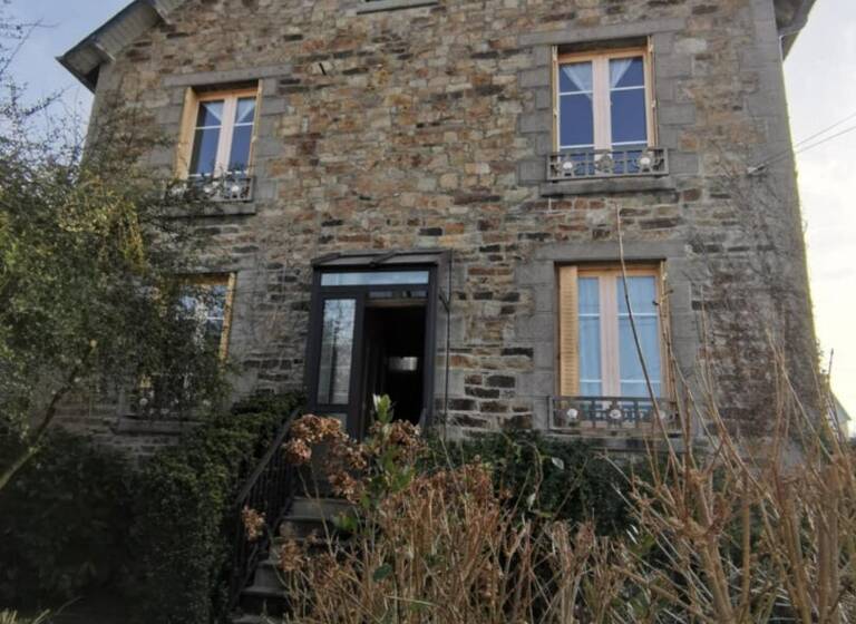 Maison à vendre 250 800 € 5 pièces 3<br/>chambres 115 m²<br/>superficie 670 m²<br/>terrain Plestin les Greves 22310