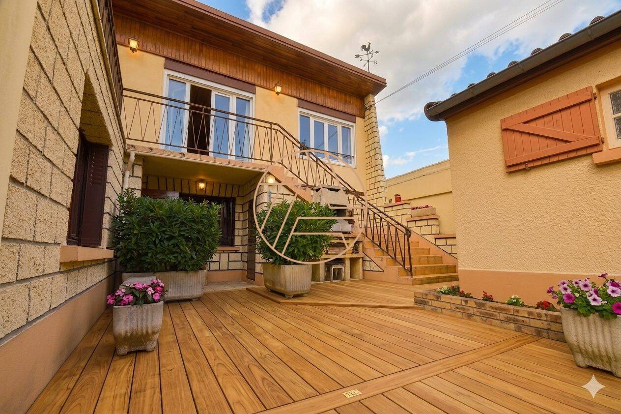 Maison à vendre, 99m², SAINT MAUR DES FOSSES
