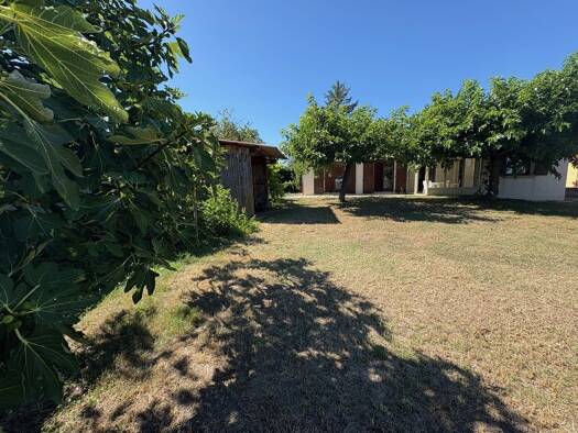 Maison de plain-pied à vendre 239 000 € 4 pièces 2 chambres 108 m² 1 000 m² de terrain Beaurepaire 38270