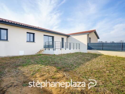 Maison de plain-pied à vendre - Neuf 250 000 € 4 pièces 3 chambres 93 m² 450 m² de terrain Flace-Bel Horizon Macon 71000