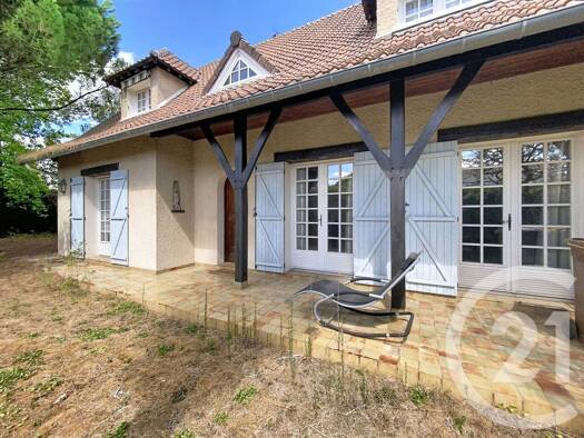 Maison à vendre 320 000 € 4 pièces 3 chambres 138 m² 617 m² de terrain Laigneville 60290