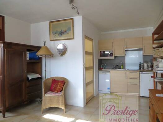 Appartement à vendre 145 000 € 2 pièces 1 chambre 32,4 m² RDC/3 Sud Le Mesnil-le-Roi 78600
