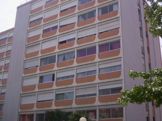 Appartement à louer 590 € 2 pièces 1 chambre 51,2 m² Étage 7/9 Alès 30100