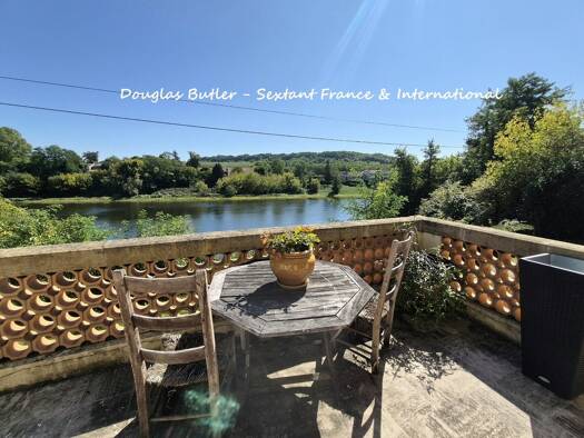 Maison à vendre 492 500 € 14 pièces 5 chambres 483 m² 4 657 m² de terrain Sainte-Foy-la-Grande 33220