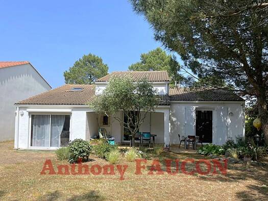 Maison à vendre 400 000 € 5 pièces 3 chambres 95 m² 738 m² de terrain L'Aiguillon-sur-Mer 85460