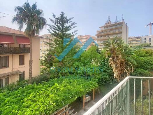 Appartement à vendre 285 000 € 2 pièces 1 chambre 41,07 m² Étage 2/6 Carei-Monti Menton 06500