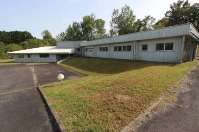 Local commercial à vendre 619 500 € 655 m² de surface de vente Salies-de-Béarn 64270