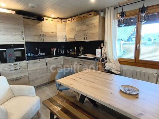 Appartement à vendre 294 000 € 4 pièces 3 chambres 63 m² Étage 1/2 Les Effalés Thollon-les-Mémises 74500