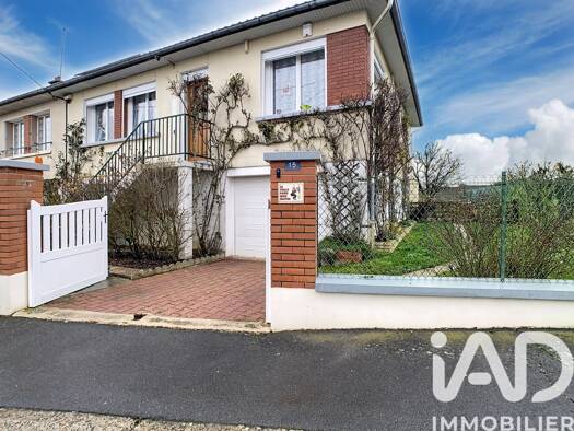 Maison de plain-pied à vendre 193 000 € 4 pièces 3 chambres 80 m² 561 m² de terrain Montmirail 51210