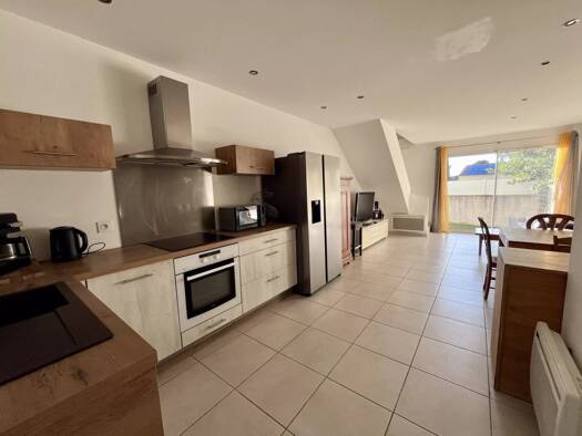 Duplex à vendre 207 000 € 3 pièces 2 chambres 63 m² RDC/2 Marguerittes 30320