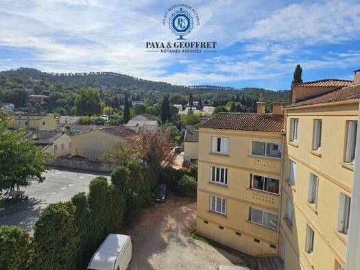 Appartement à vendre 119 000 € 3 pièces 2 chambres 49,37 m² Extension Années 50-70 A Brignoles 83170