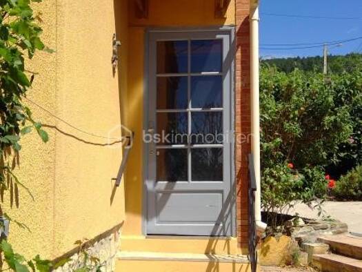 Maison de plain-pied à vendre 215 000 € 4 pièces 2 chambres 72 m² Cruis 04230