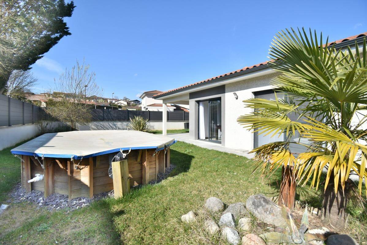 Maison à vendre, 110m², RIGNIEUX LE FRANC