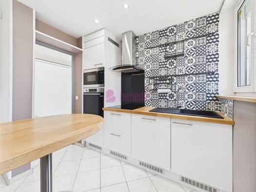 Appartement à vendre 126 500 € 3 pièces 2 chambres 46 m² Dernier étage, Étage 2/2 Nord Ouest Hagondange 57300