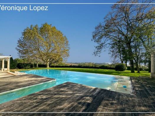 Maison à vendre 799 000 € 10 pièces 4 chambres 458 m² 15 642 m² de terrain Colayrac-Saint-Cirq 47450