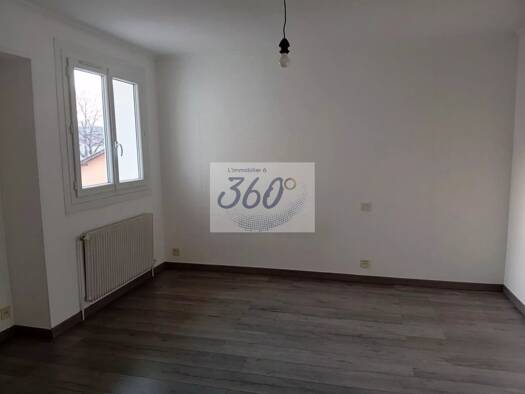 Appartement à louer 770 € 4 pièces 3 chambres 116,2 m² 1er étage Cluny 71250