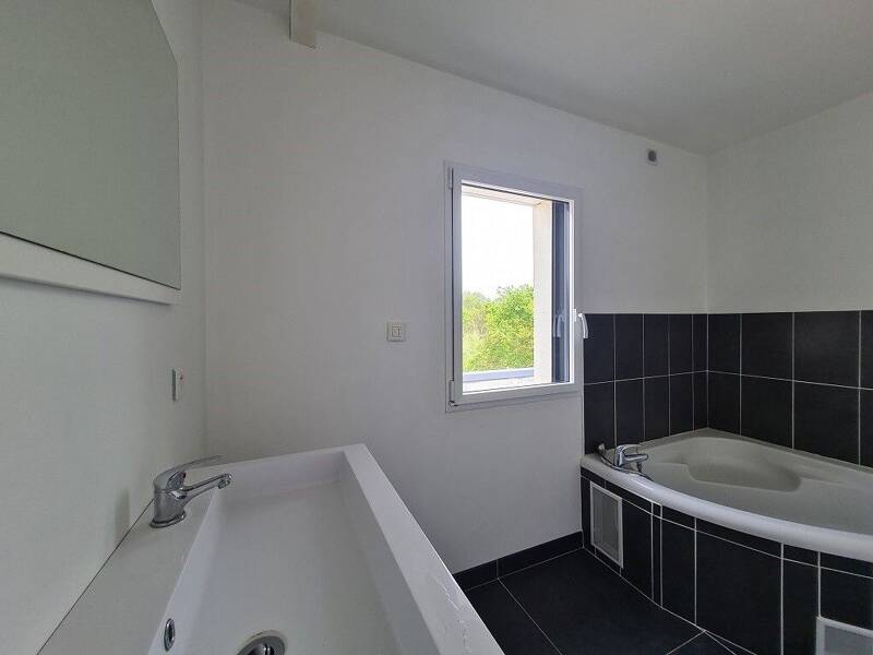 Maison à louer, 151m², PONT L'ABBE