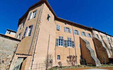 Demeure à vendre 498 000 € 12 pièces 8 chambres 494 m² 1 071 m² de terrain Sauxillanges 63490
