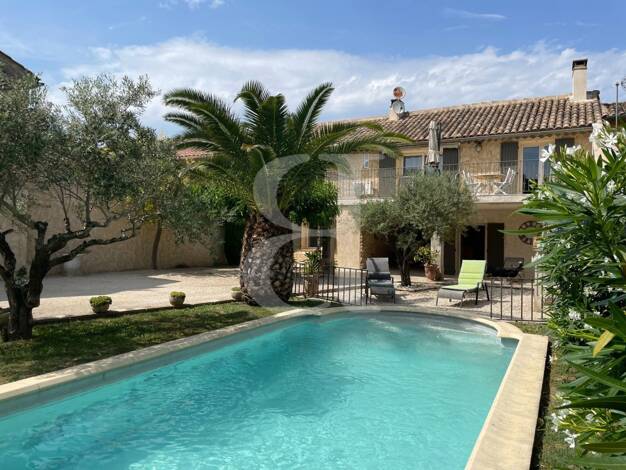 Mas à vendre 399 000 € 6 pièces 3 chambres 130 m² 500 m² de terrain Sainte-Cécile-les-Vignes 84290