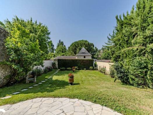 Maison à vendre 347 424 € 7 pièces 5 chambres 228 m² 537 m² de terrain Rauzan 33420
