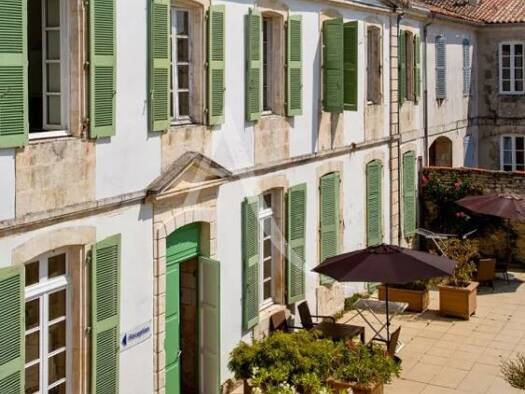 Appartement à vendre 212 380 € 2 pièces 1 chambre 42 m² RDC Saint-Martin-de-Ré 17410