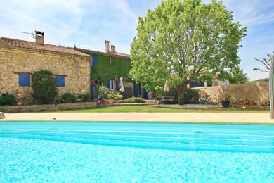 Ferme à vendre 799 000 € 12 pièces 9 chambres 336 m² 850 m² de terrain Ouest Sud Vaison la Romaine 84110