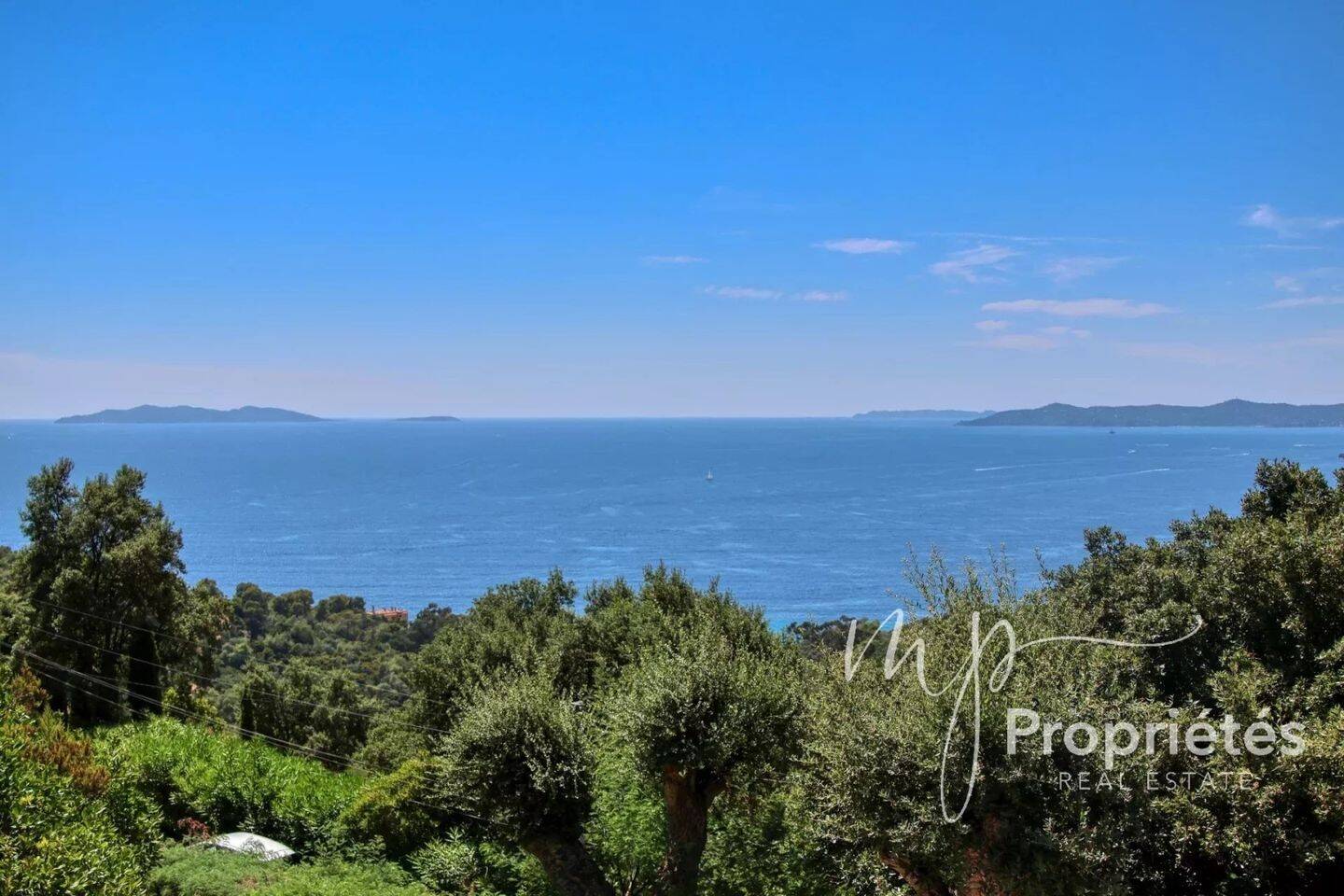 Maison à vendre, 136m², RAYOL CANADEL SUR MER