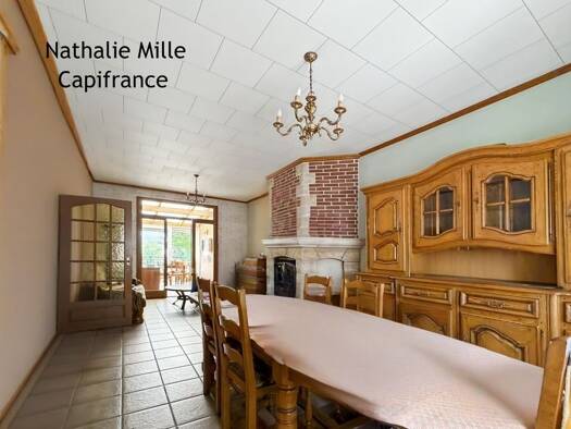 Maison de ville à vendre 171 400 € 6 pièces 3 chambres 110 m² 219 m² de terrain Cheminots-Acacias-Faubourg de Lille Valenciennes 59300