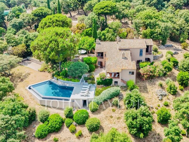 Maison à vendre, 190m², LA CROIX VALMER