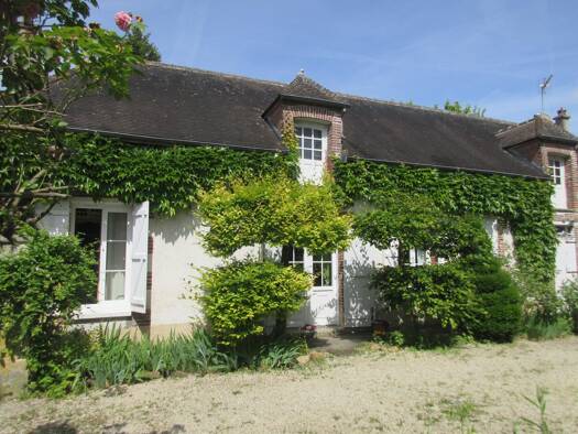 Maison à vendre 250 000 € 4 pièces 2 chambres 144 m² 2 781 m² de terrain Maizières-la-Grande-Paroisse 10510