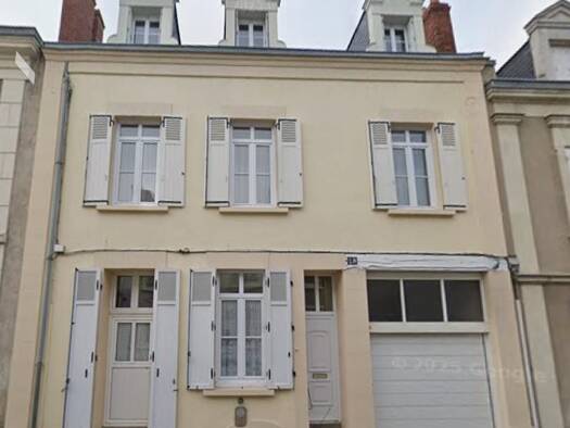 Immeuble à vendre 562 500 € 161,59 m² Angers 49100