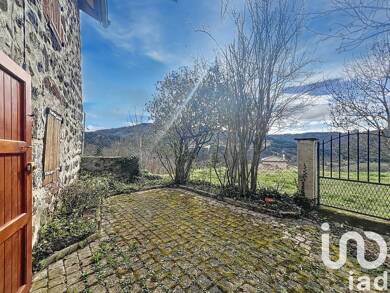 Maison à vendre 96 500 € 4 pièces 2 chambres 88 m² 181 m² de terrain Chadron 43150