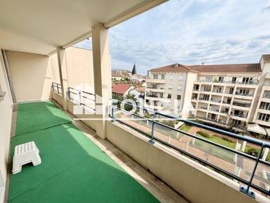 Appartement à louer 855 € 2 pièces 1 chambre 48,2 m² Étage 5/6 Nord Saint-Julien-en-Genevois 74160