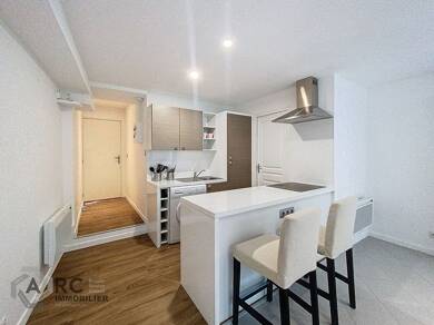 Appartement à louer 590 € 1 pièce 36 m² 2 étages Orleans 45000