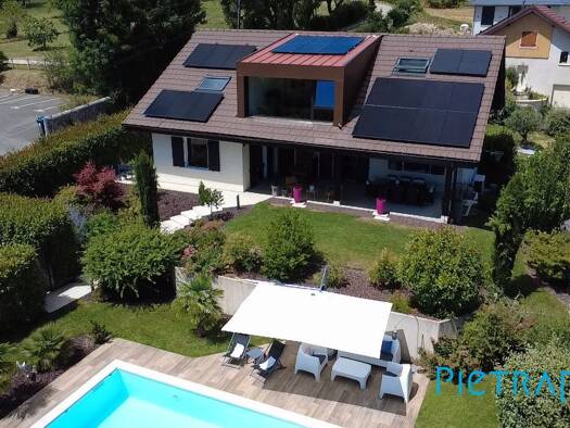 Villa à vendre 1 190 000 € 6 pièces 4 chambres 195 m² 1 124 m² de terrain Vesancy 01170