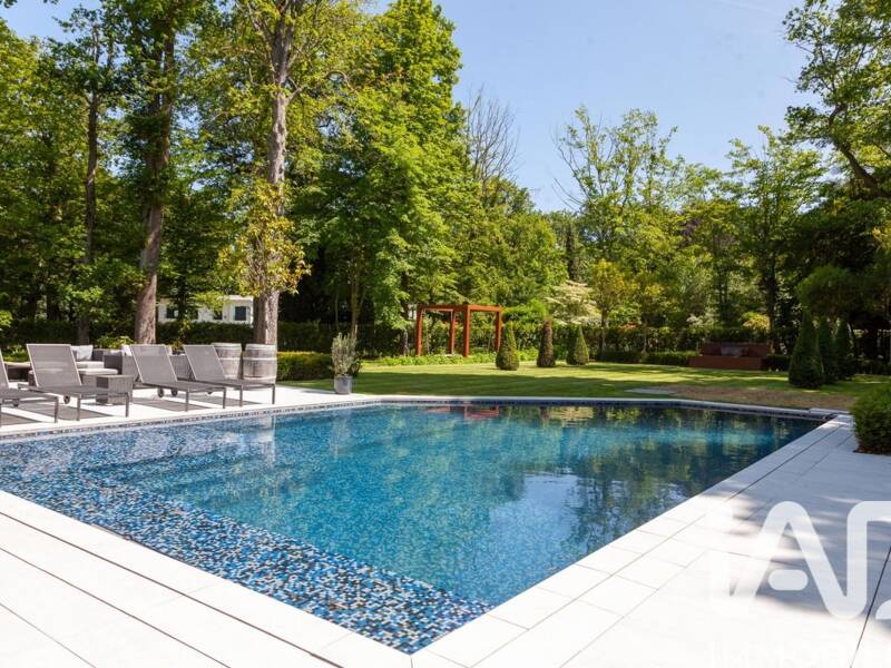 Maison à vendre, 695m², MARNES LA COQUETTE