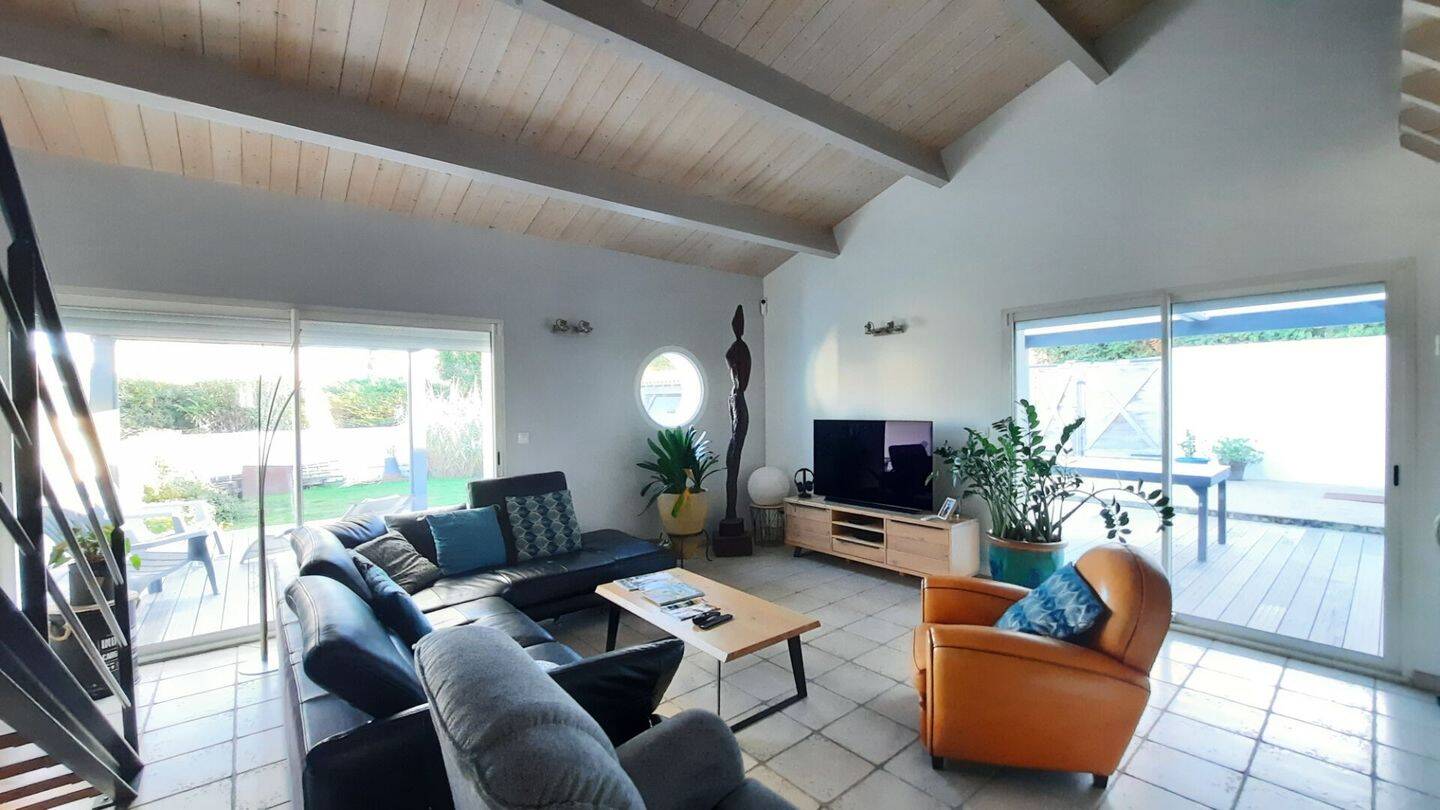 Maison à vendre, 170m², L'HOUMEAU