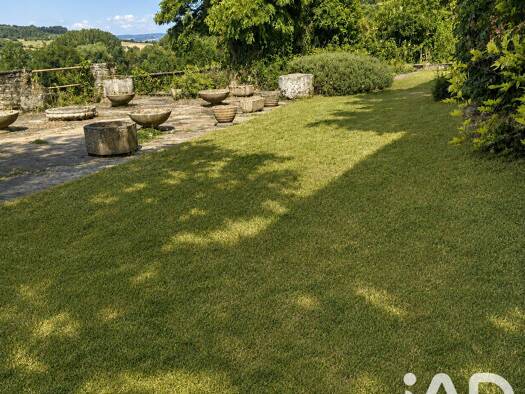 Maison à vendre 230 000 € 9 pièces 3 chambres 170 m² 686 m² de terrain Cordes-sur-Ciel 81170