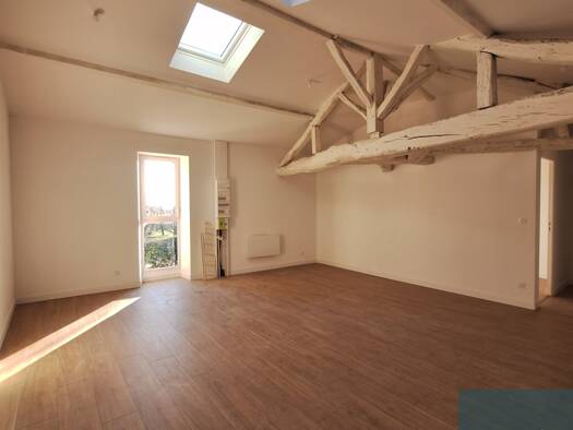 Appartement à vendre 158 000 € 3 pièces 2 chambres 61 m² Étage 1/1 Créon 33670