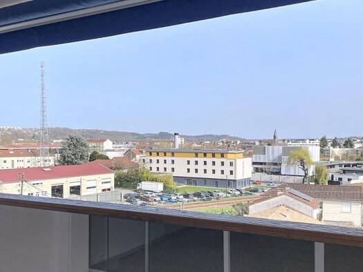 Appartement à vendre 110 000 € 3 pièces 2 chambres 67 m² Étage 5/5 Vesone Périgueux 24000