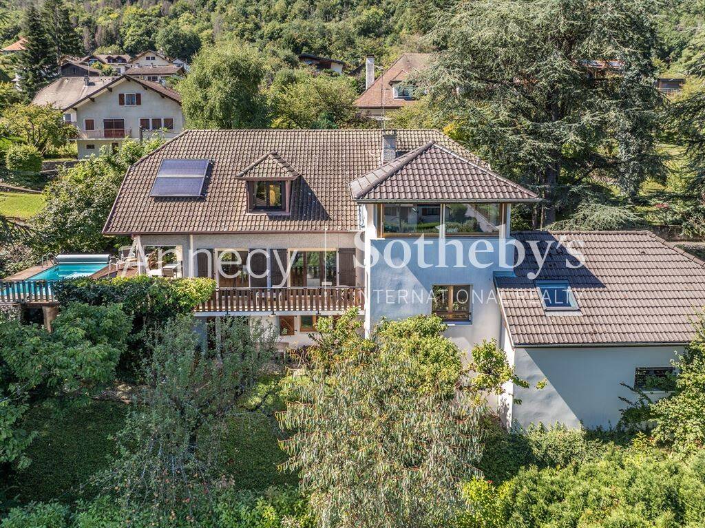 Maison à vendre, 380m², SEVRIER