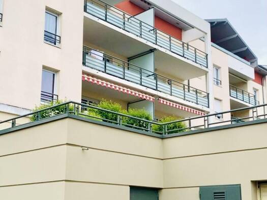 Appartement à louer - logement étudiant 740 € 2 pièces 1 chambre 49 m² 1er étage Bourg-en-Bresse 01000