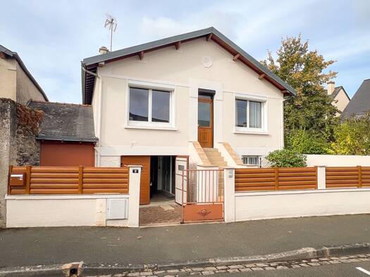 Maison à vendre 274 900 € 5 pièces 3 chambres 78 m² 465 m² de terrain Doutre-Saint Jacques-Nazareth Angers 49100