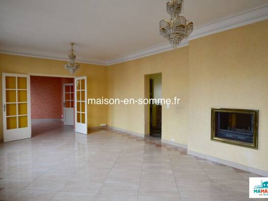 Maison à vendre 194 800 € 6 pièces 4 chambres 230 m² 438 m² de terrain Fouilloy 80800