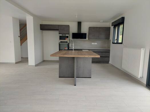 Maison à vendre 325 000 € 5 pièces 4 chambres 132 m² 1 000 m² de terrain Les Trois Lacs 27940