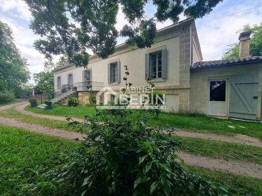 Maison à vendre 595 000 € 8 pièces 6 chambres 219 m² 4 935 m² de terrain Charruauds le Pintey Libourne 33500