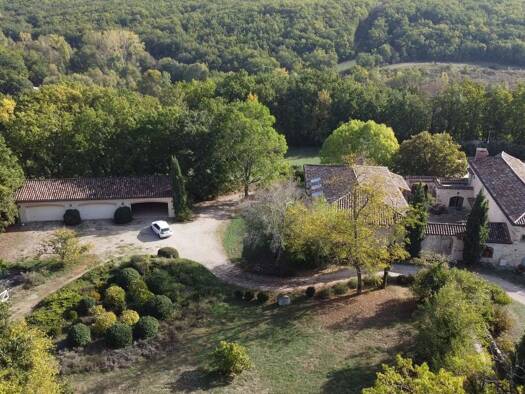 Maison à vendre 1 300 000 € 1 pièce 6 chambres 300 m² 50 000 m² de terrain Itzac 81170