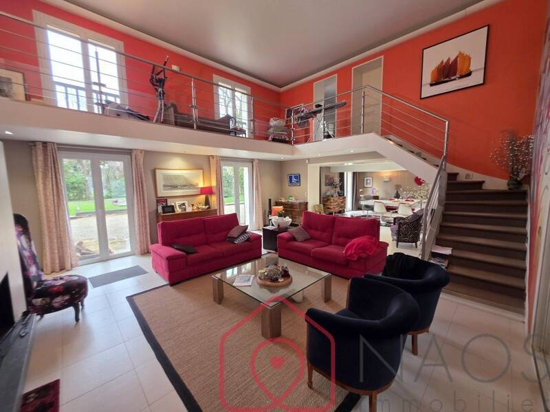 Maison à vendre, 389m², SAINT JEAN DE BRAYE
