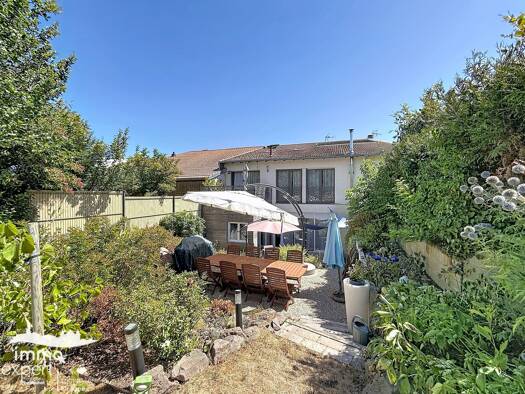 Immeuble à vendre 430 000 € 383 m² Florémont 88130
