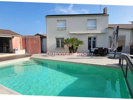 Maison à vendre 424 000 € 8 pièces 4 chambres 162 m² 2 750 m² de terrain Brem-sur-Mer 85470
